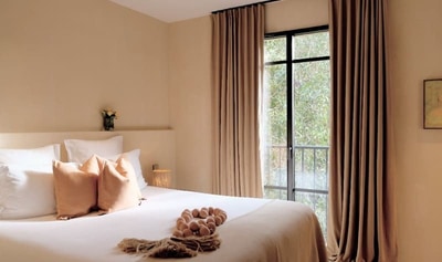 Suite Pénard at Toile Blanche