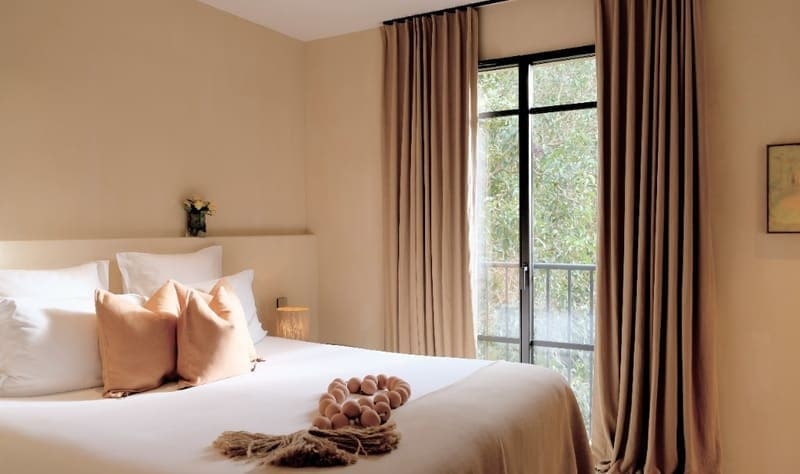 Suite Pénard at Toile Blanche