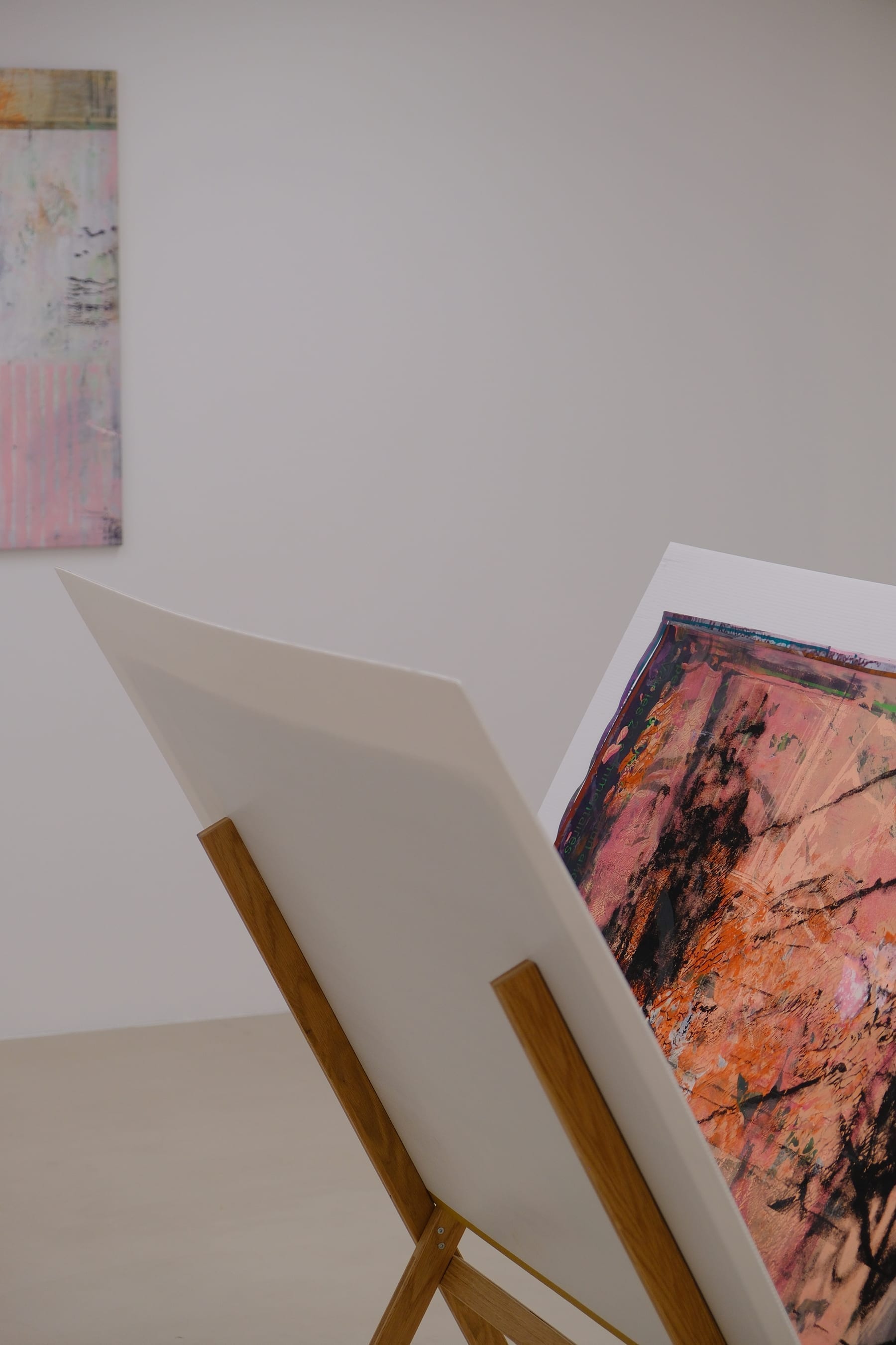 Gardens and sculptures at Toile Blanche