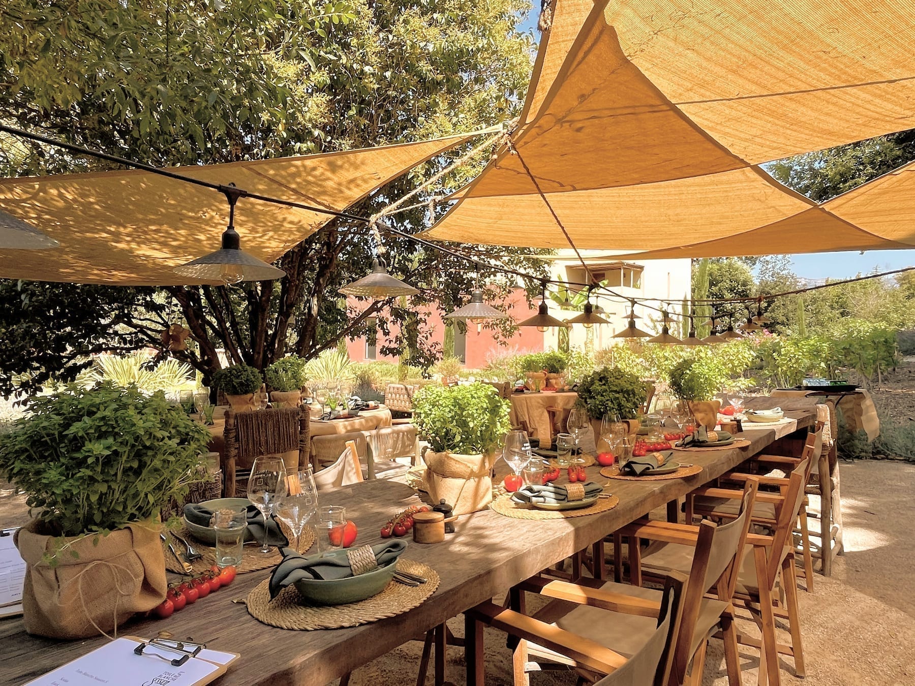 La Guinguette by the pool